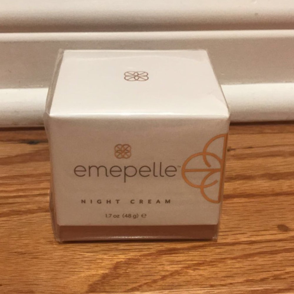 emepelle Night Cream